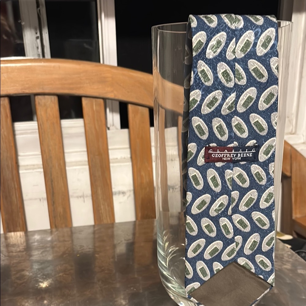 Geoffrey Beene Blue Tie with Green Oval Pattern